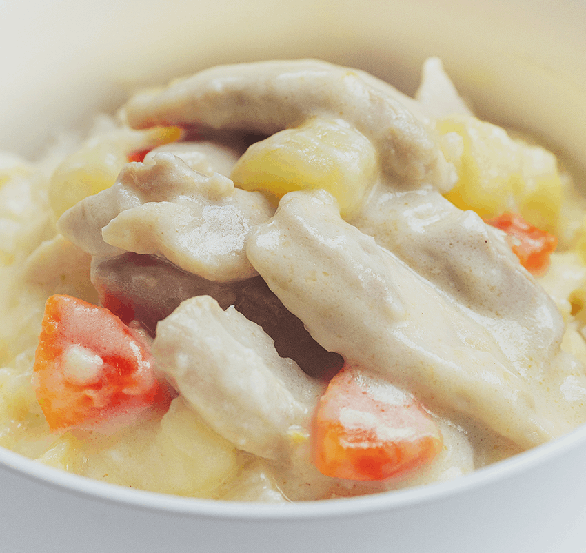 HKTasty 白汁雞皇特寫,嫩滑雞肉與奶香白汁的完美結合